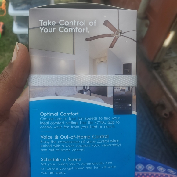 Cync White Smart Ceiling Fan Switch - Picture 4 of 12